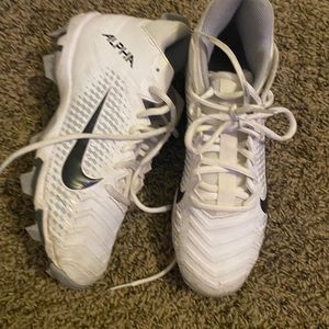 NIKE mens Alpha Football Cleats size 6.5
